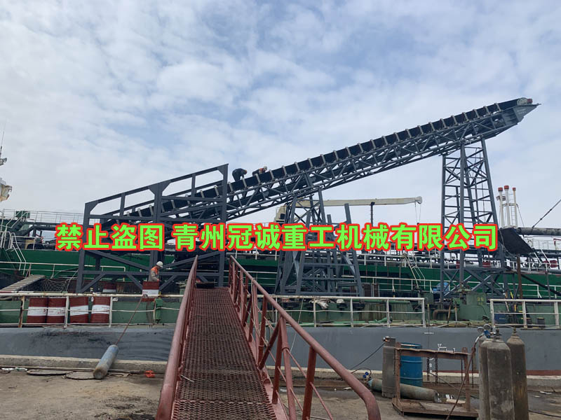 碼頭過(guò)駁船輸送機(jī)